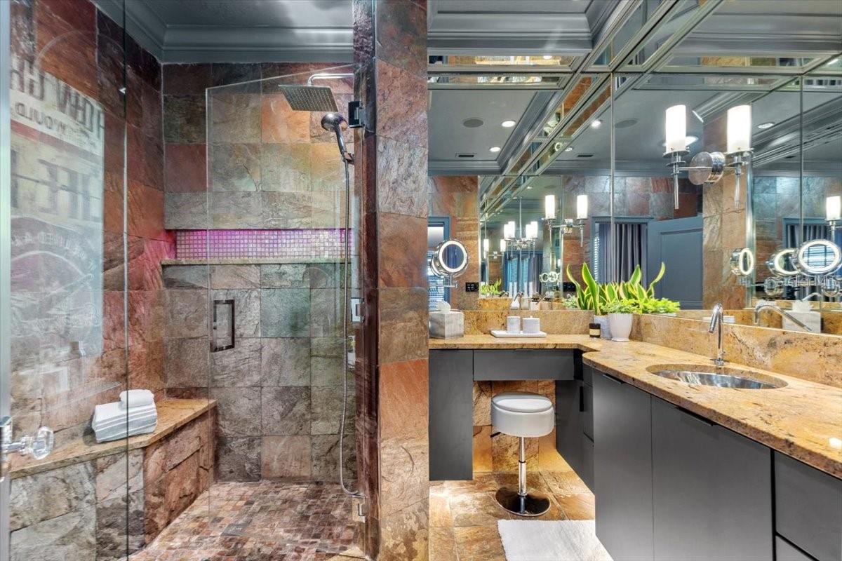 TAMPANIA - Residential