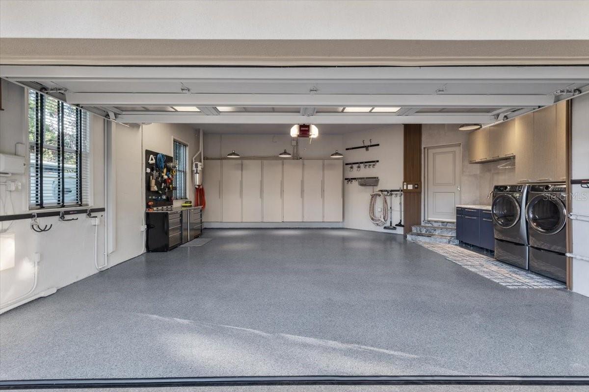 TAMPANIA - Residential