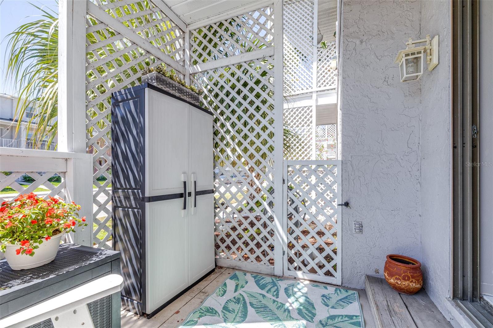 TIFFANY SUITES CONDO - Residential