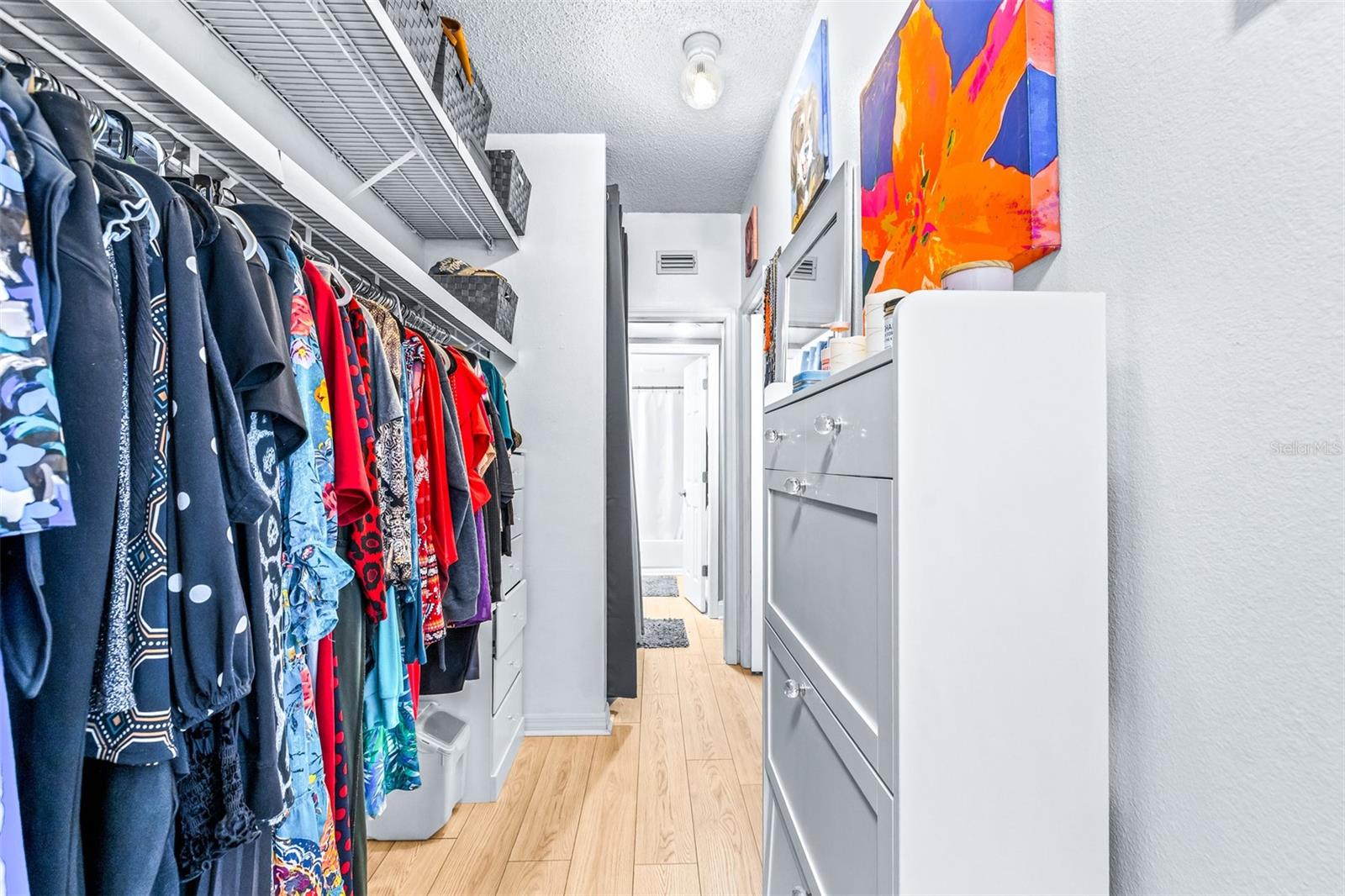 TIFFANY SUITES CONDO - Residential