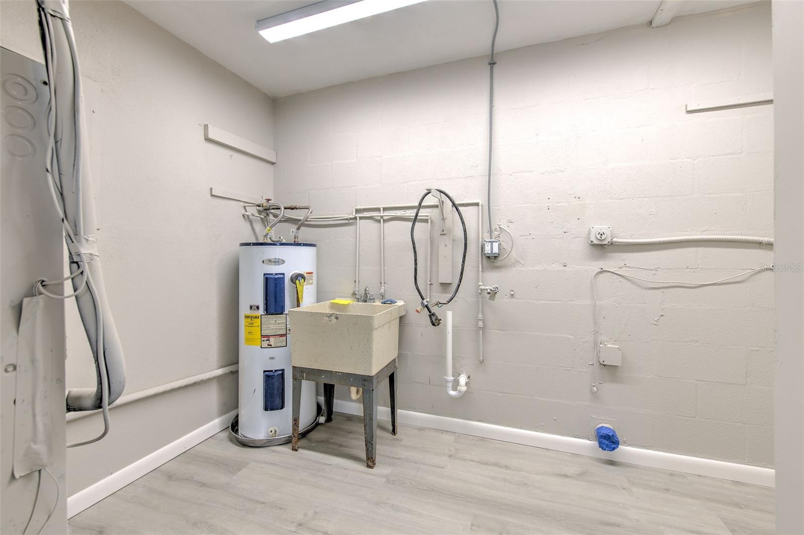 FORT KING ACRES - Residential