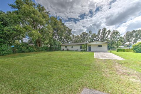 Photo of 37224 Nicole Avenue, Zephyrhills, FL 33541 (MLS # TB8443023) Photo of 37224 Nicole Avenue, Zephyrhills, FL 33541 (MLS # TB8443023)