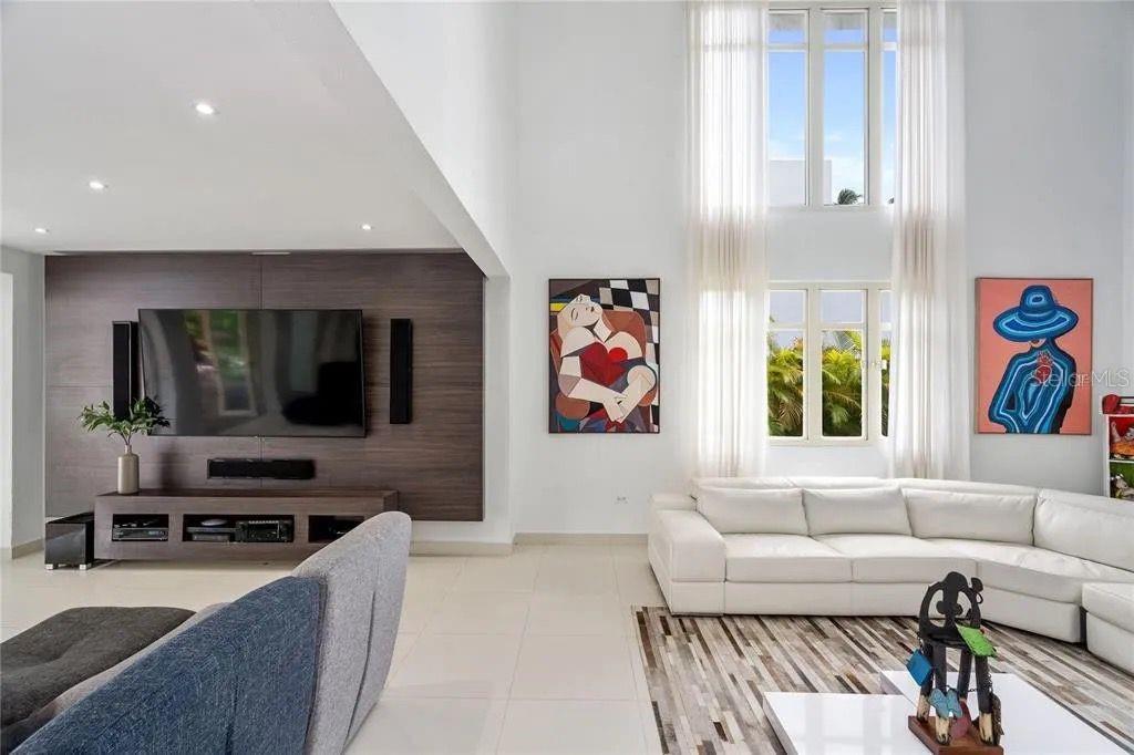 DORADO  BEACH EAST - Residential