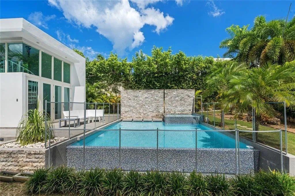 DORADO  BEACH EAST - Residential