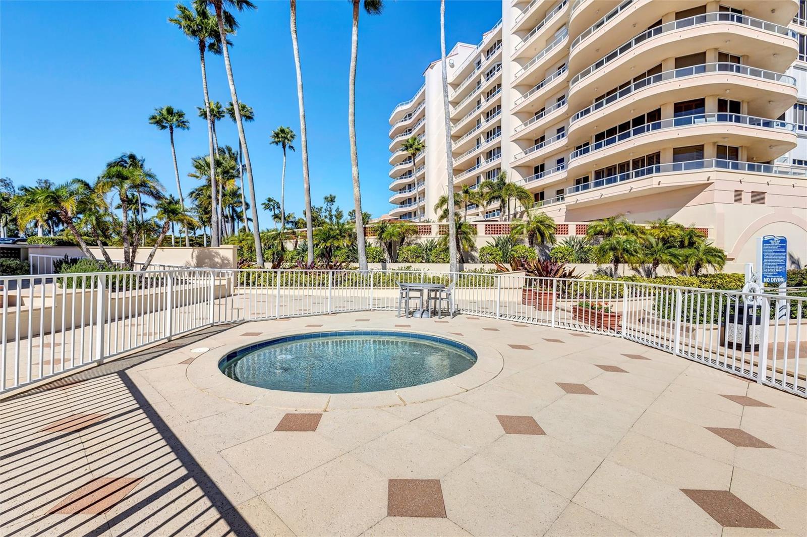 GRAND BAY 1 - Residential