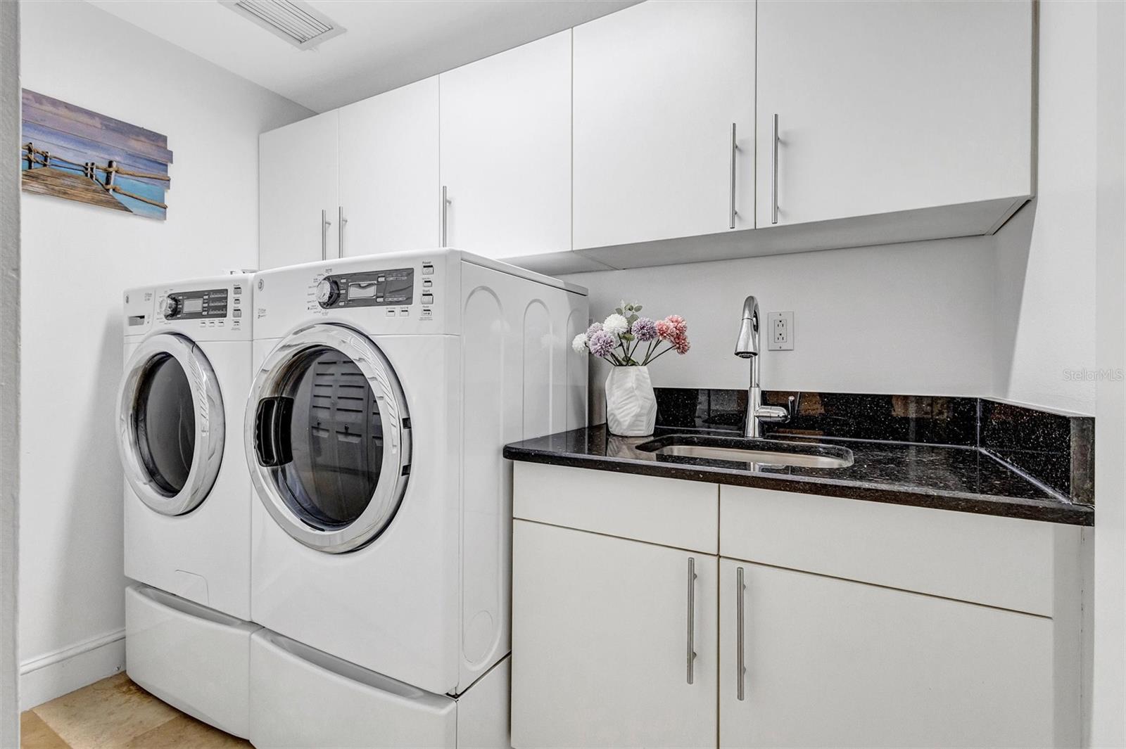 GRAND BAY 1 - Residential