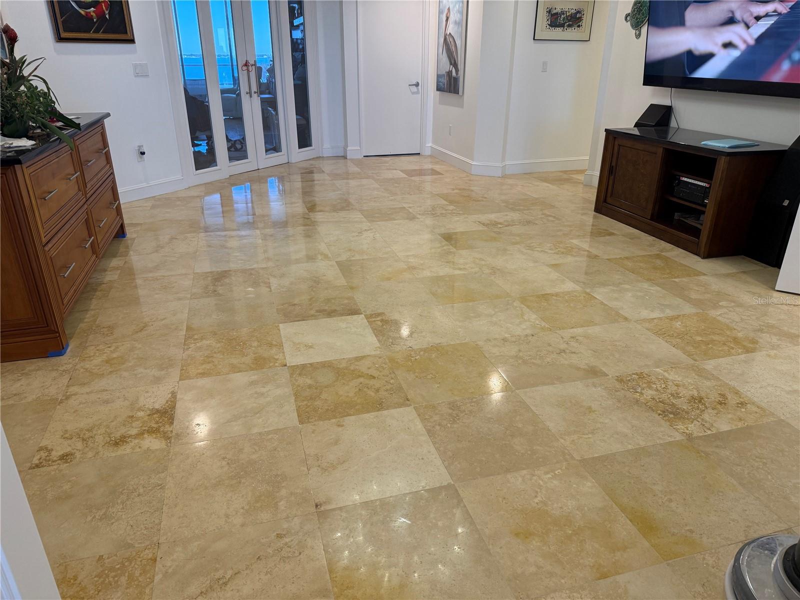 GRAND BAY 1 - Residential