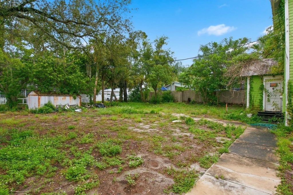 Photo of 226 N Grosse Avenue, Tarpon Springs, FL 34689 (MLS # TB8557560)