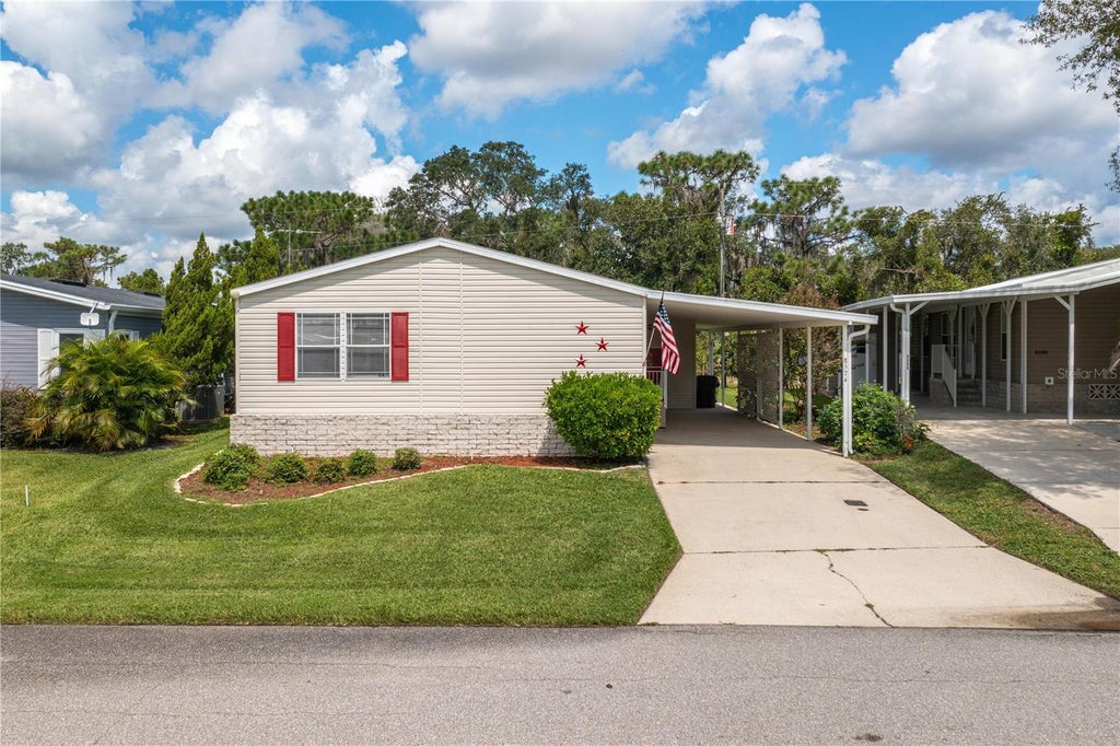 Photo of 8574 Breeze Hill Drive, Lake Wales, FL 33898 (MLS # P4939804)