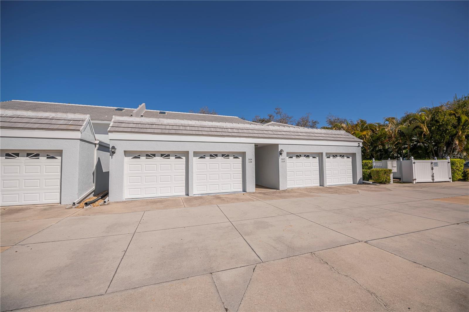 GOLF GREEN - Residential