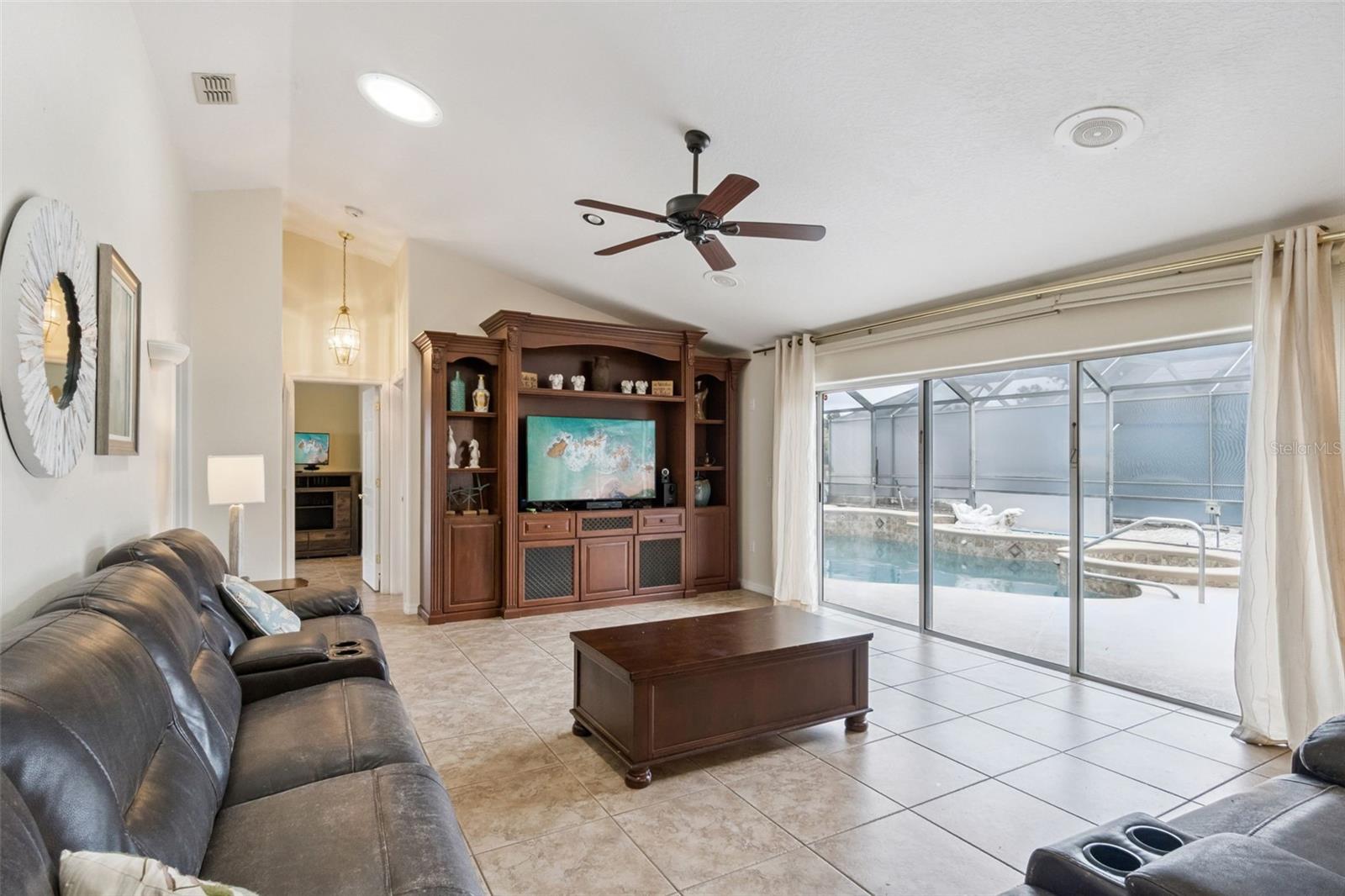 7978 MAGNOLIA BEND COURT