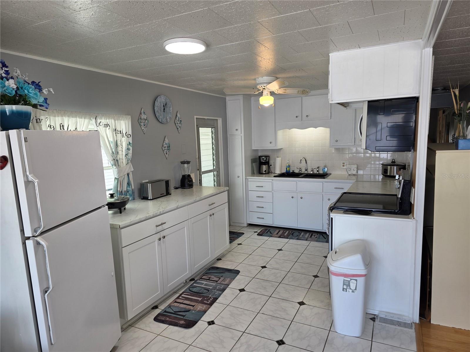 BAY ARISTOCRAT VILLAGE MOBILE HOME PARK UNREC - Residential