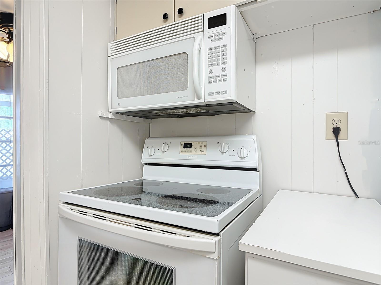 TAVARES LAKE FRANCES ESTATES - Residential