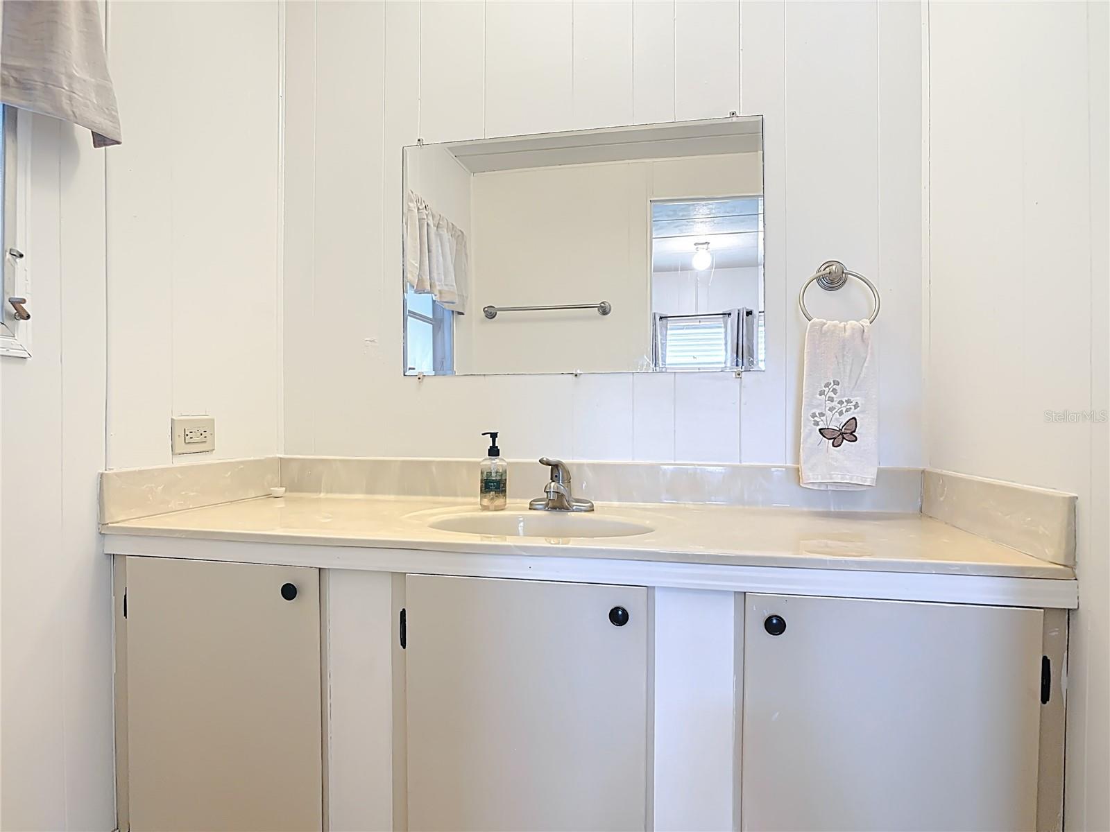 TAVARES LAKE FRANCES ESTATES - Residential