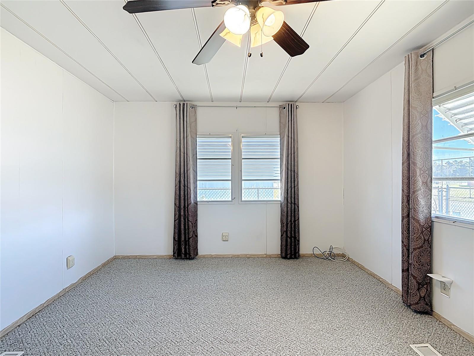 TAVARES LAKE FRANCES ESTATES - Residential