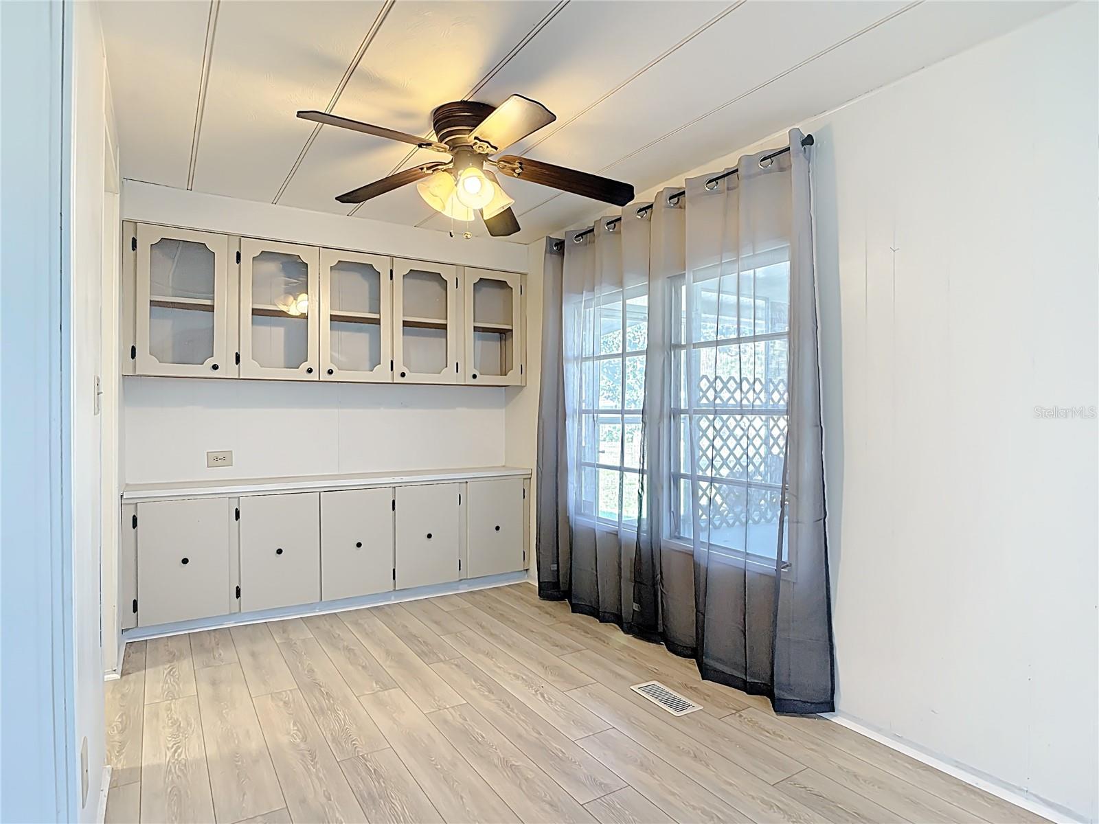 TAVARES LAKE FRANCES ESTATES - Residential