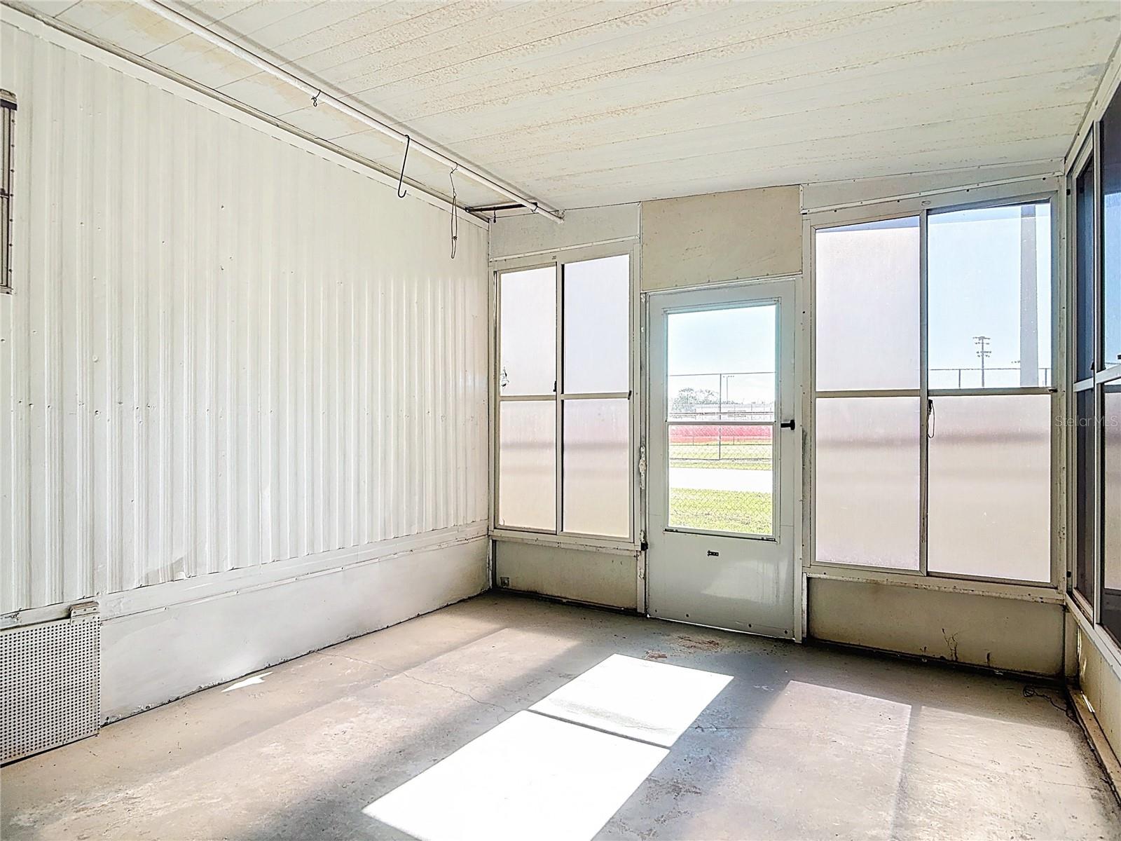 TAVARES LAKE FRANCES ESTATES - Residential