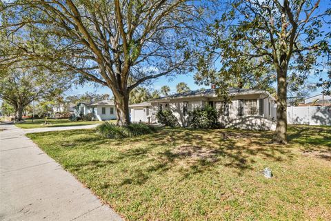 A home in TAMPA