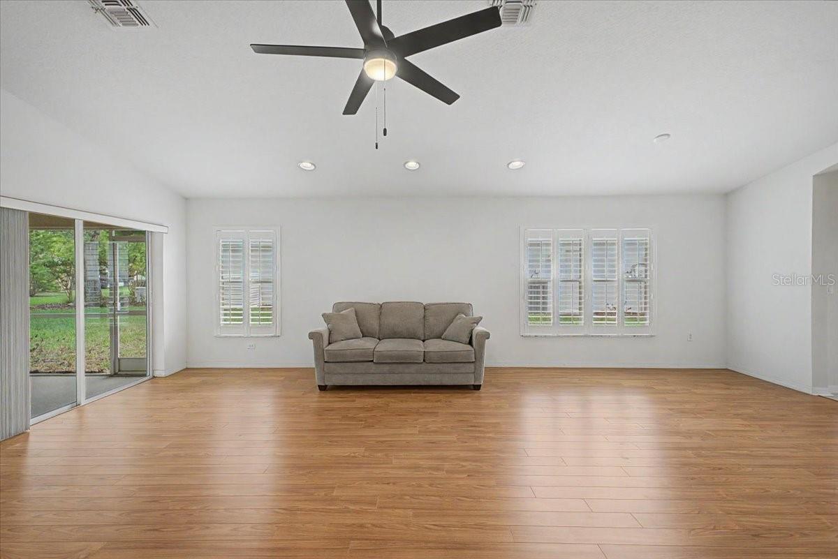 WELLINGTON AT SEVEN HILLS PH10 - Residential
