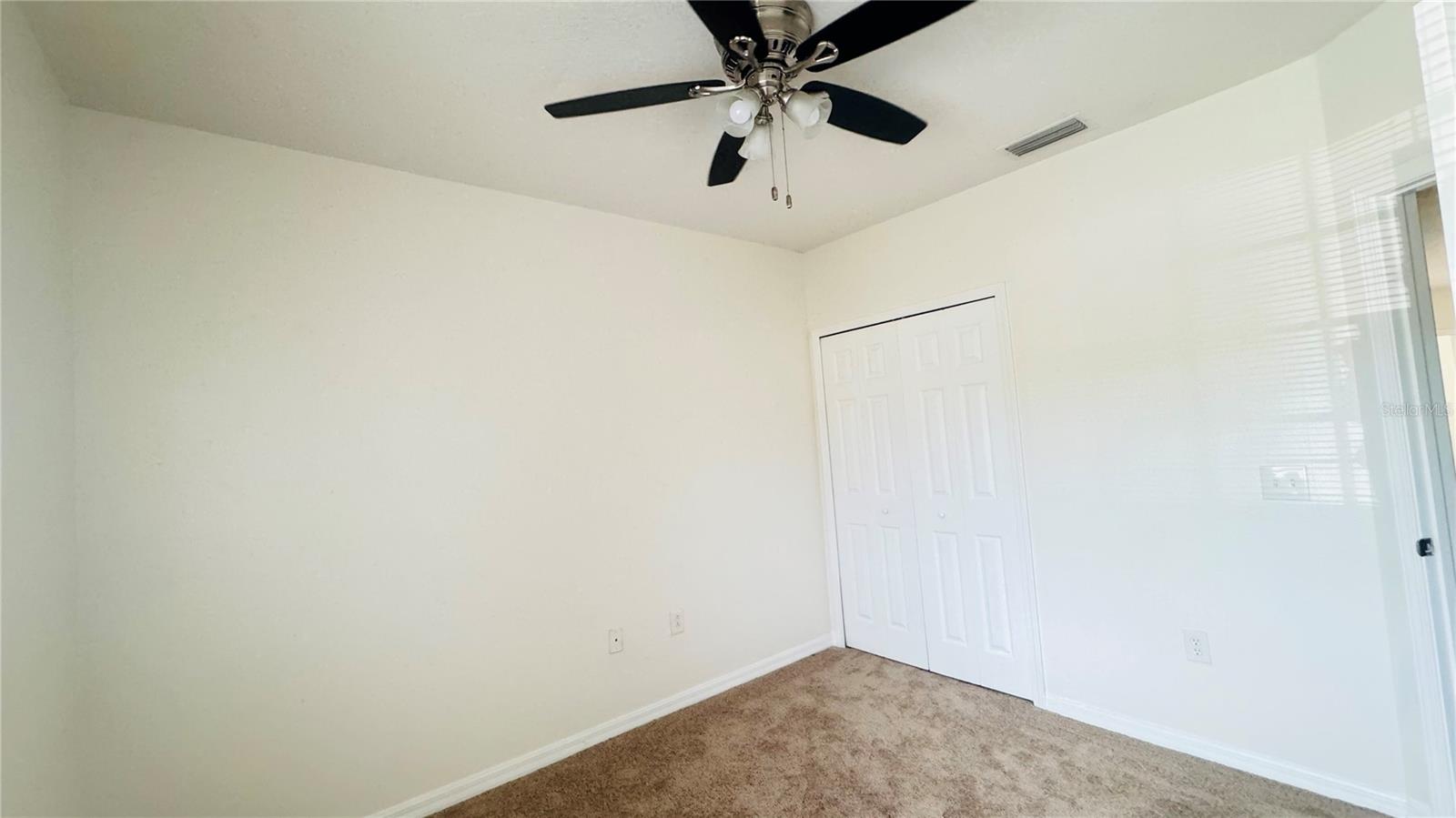 VILLAGES OF BLOOMINGDALE CONDO - Residential Lease