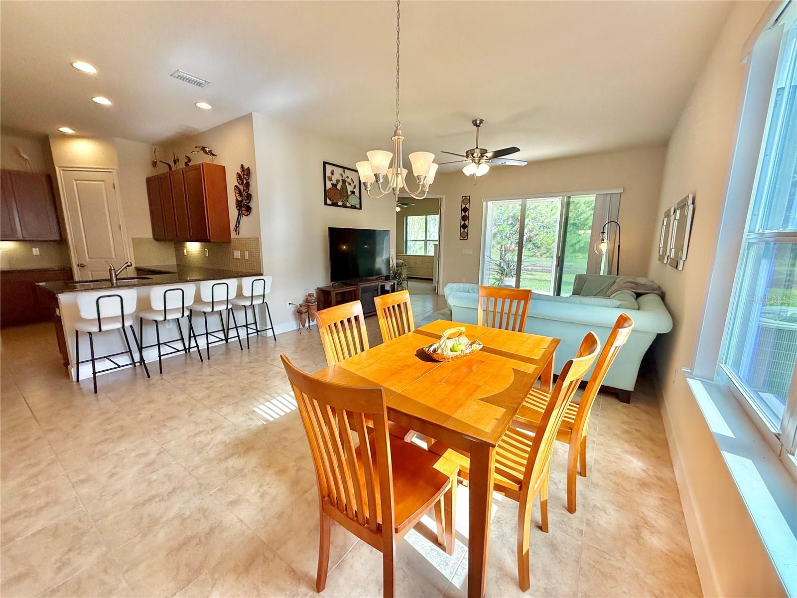708 ALDENHAM LANE