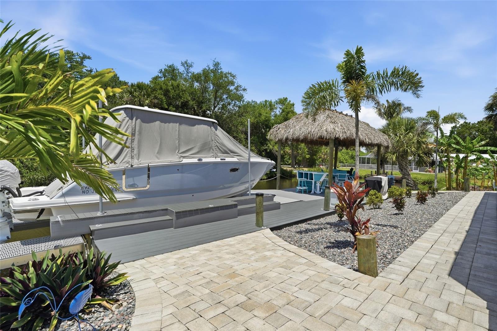 WYCHEWOOD SHORES - Residential