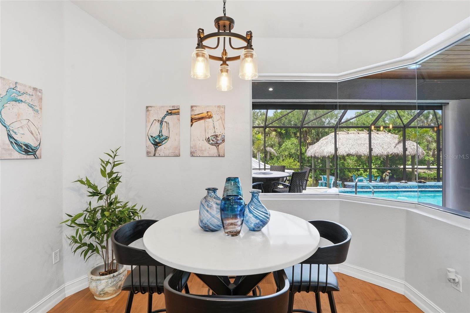 WYCHEWOOD SHORES - Residential