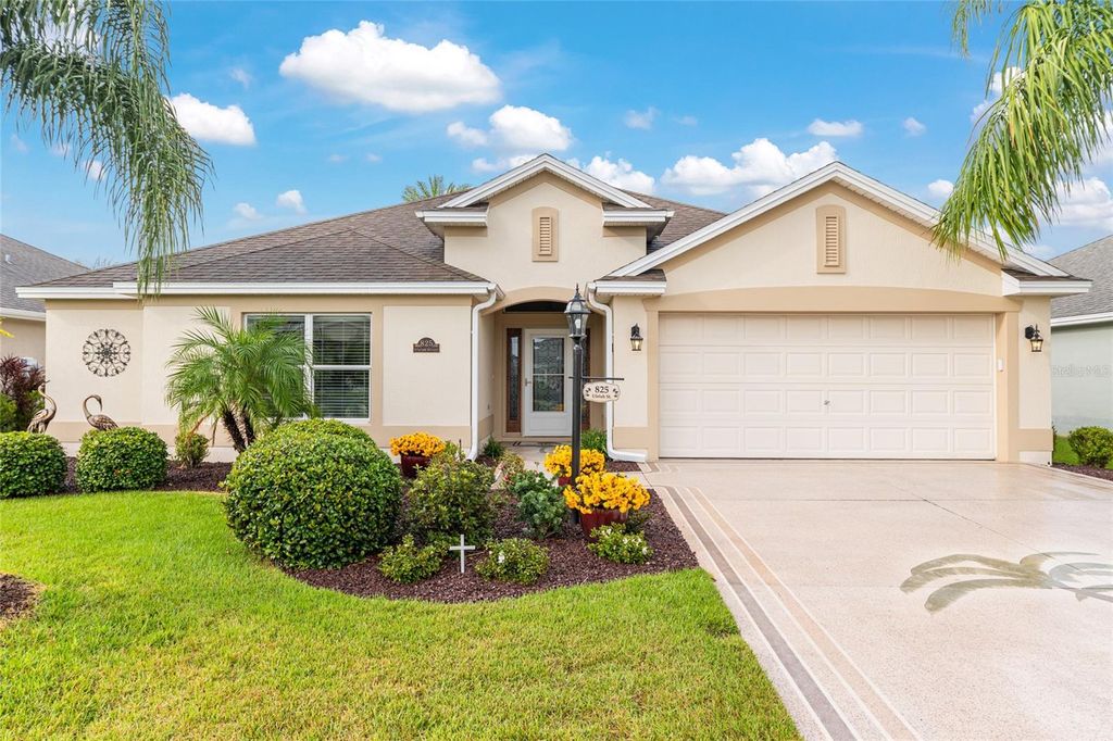 Photo of 825 Ulelah Street, The Villages, FL 32163 (MLS # G5102591)
