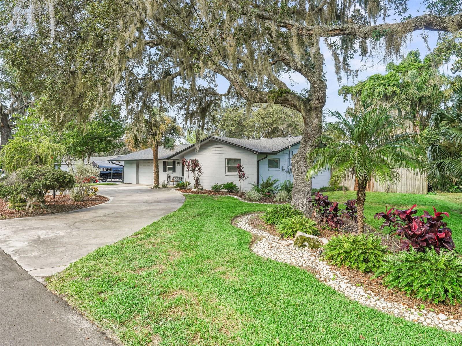 37345 OAK LANE