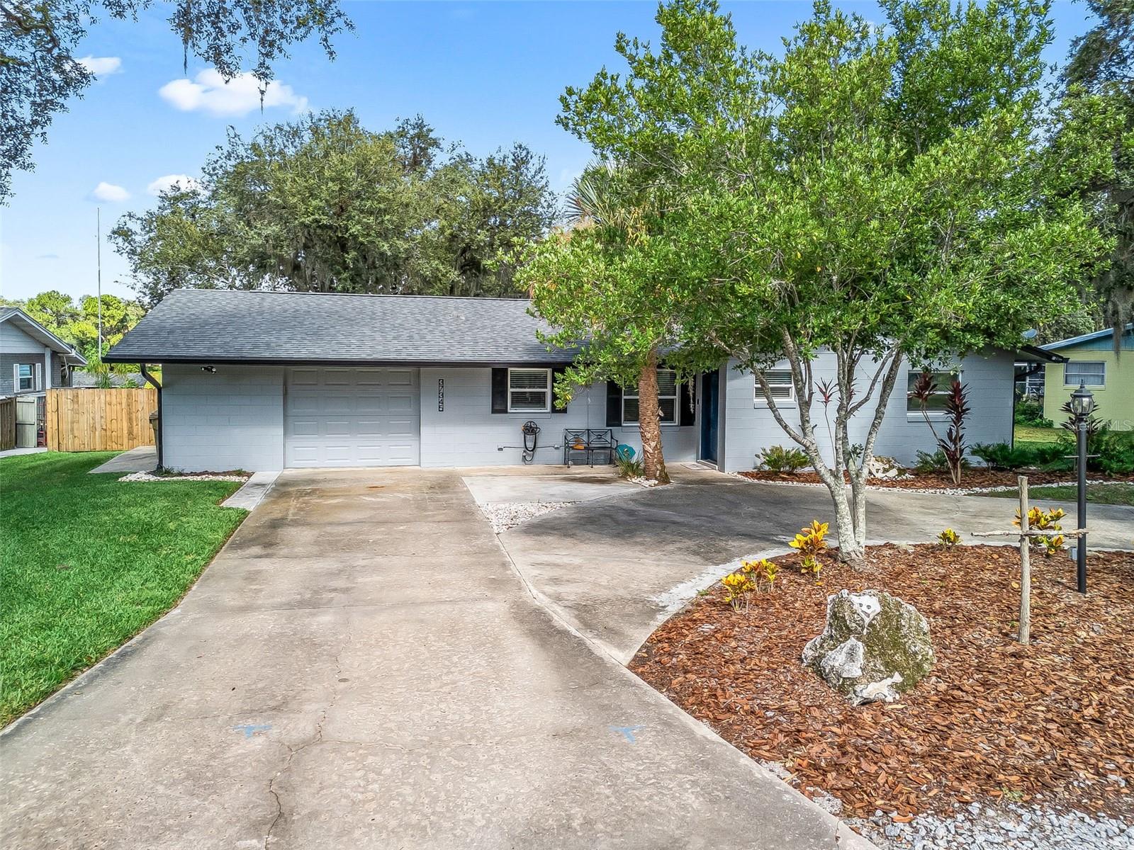37345 OAK LANE
