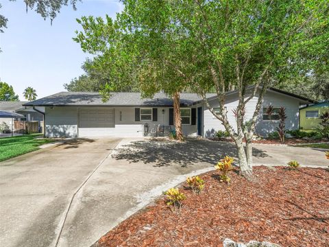 Photo of 37345 Oak Lane, Umatilla, FL 32784 (MLS # G5099705) Photo of 37345 Oak Lane, Umatilla, FL 32784 (MLS # G5099705)