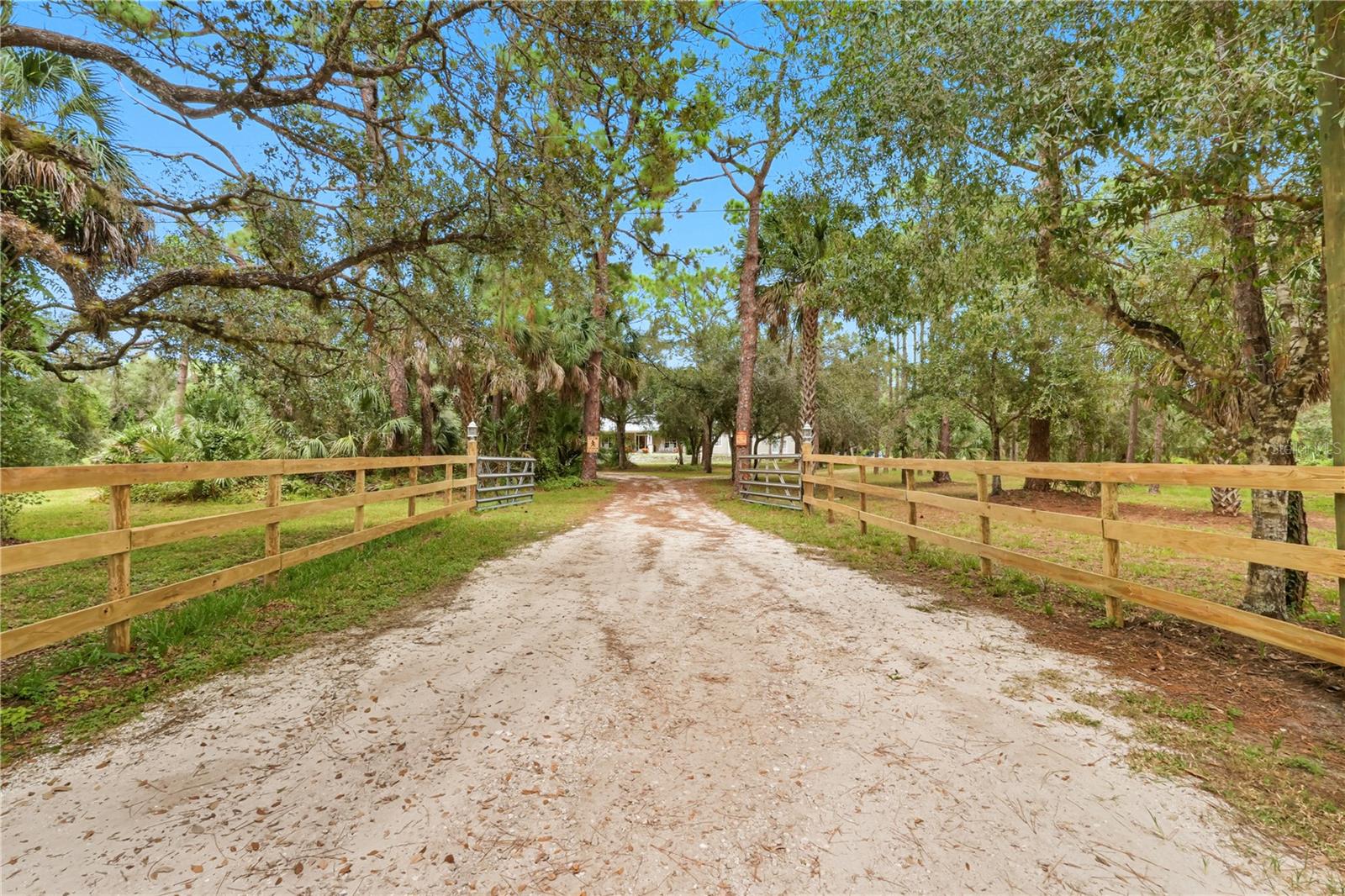 202 LAUREL OAKS ROAD