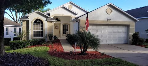 Photo of 4051 Capland Avenue, Clermont, FL 34711 (MLS # G5103770) Photo of 4051 Capland Avenue, Clermont, FL 34711 (MLS # G5103770)