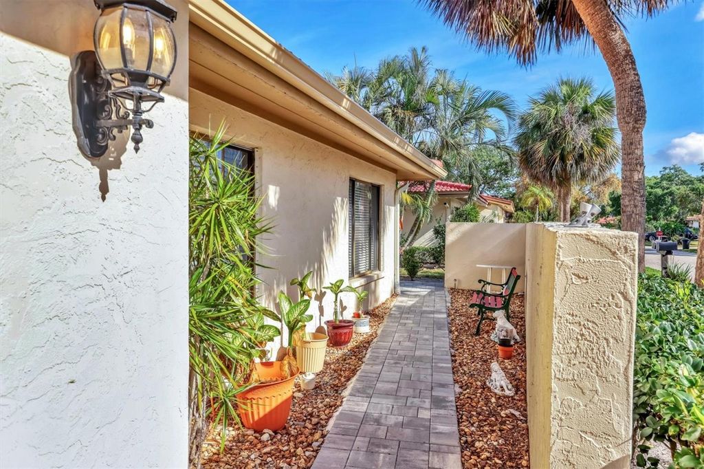 Photo of 6414 Sun Eagle Lane, Bradenton, FL 34210 (MLS # A4648066)
