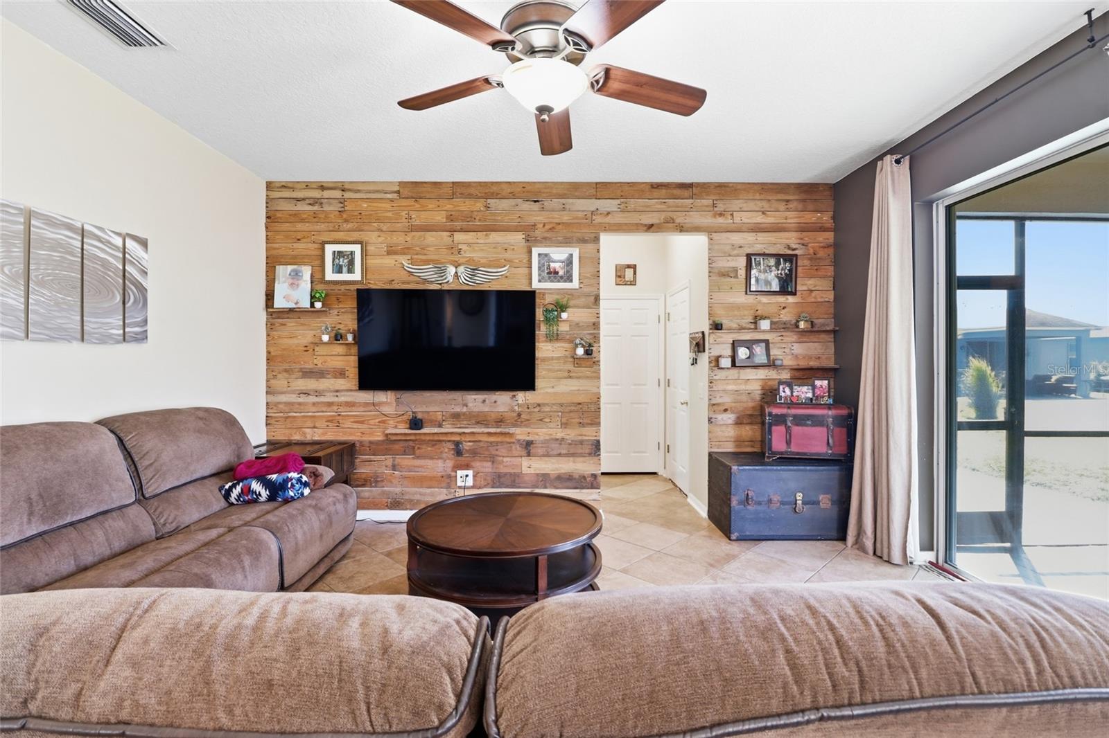 CREEKSIDE PRESERVE - Residential