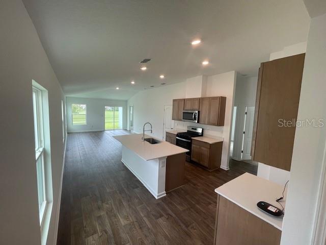 818 GRAND RESERVE DRIVE