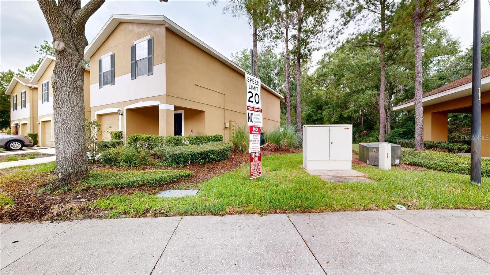 EDGEWATER AT GRAND OAKS PH 01 - Residential Lease