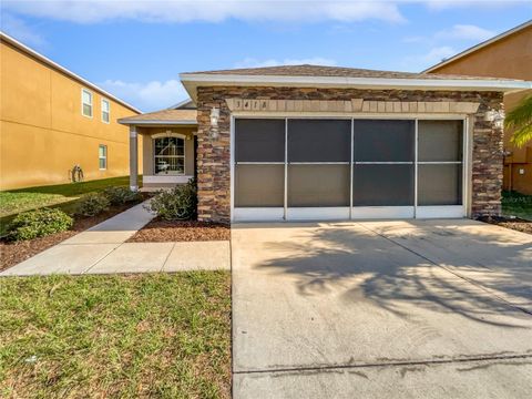 A home in PALMETTO