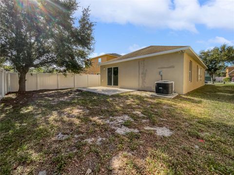 A home in PALMETTO