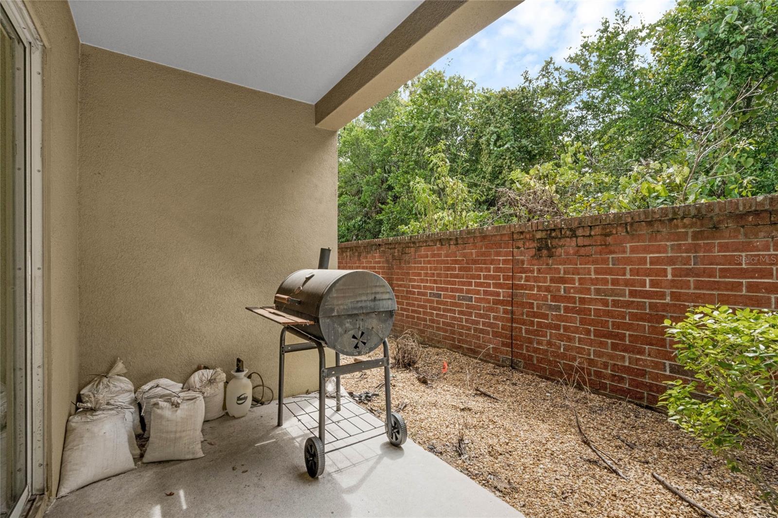 AMBERLEE TWNHMS - Residential Lease