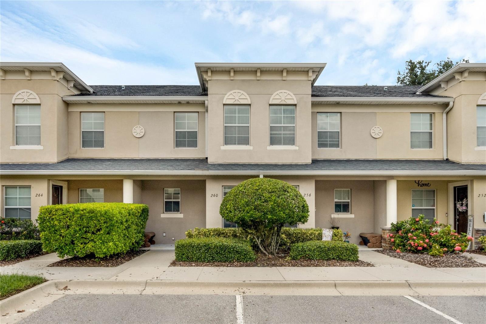 AMBERLEE TWNHMS - Residential Lease