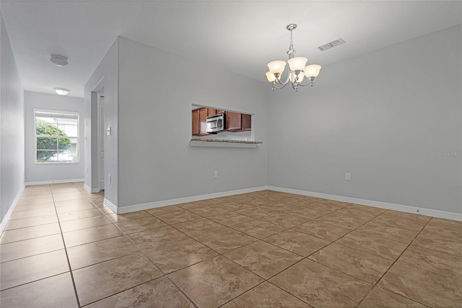 AMBERLEE TWNHMS - Residential Lease