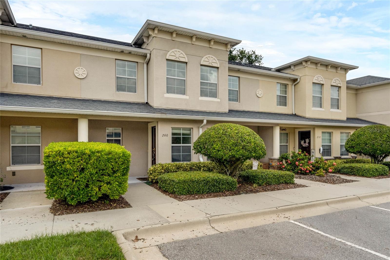 AMBERLEE TWNHMS - Residential Lease