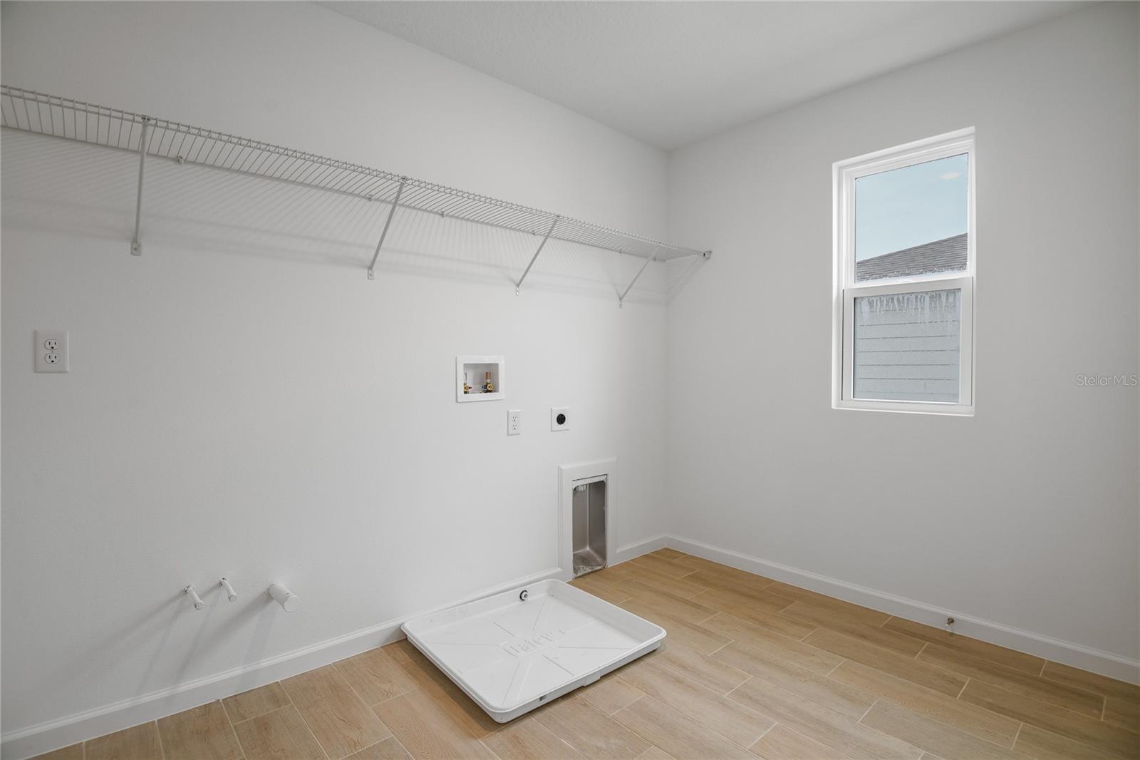 SEASONS AT BELLA VISTA - Residential