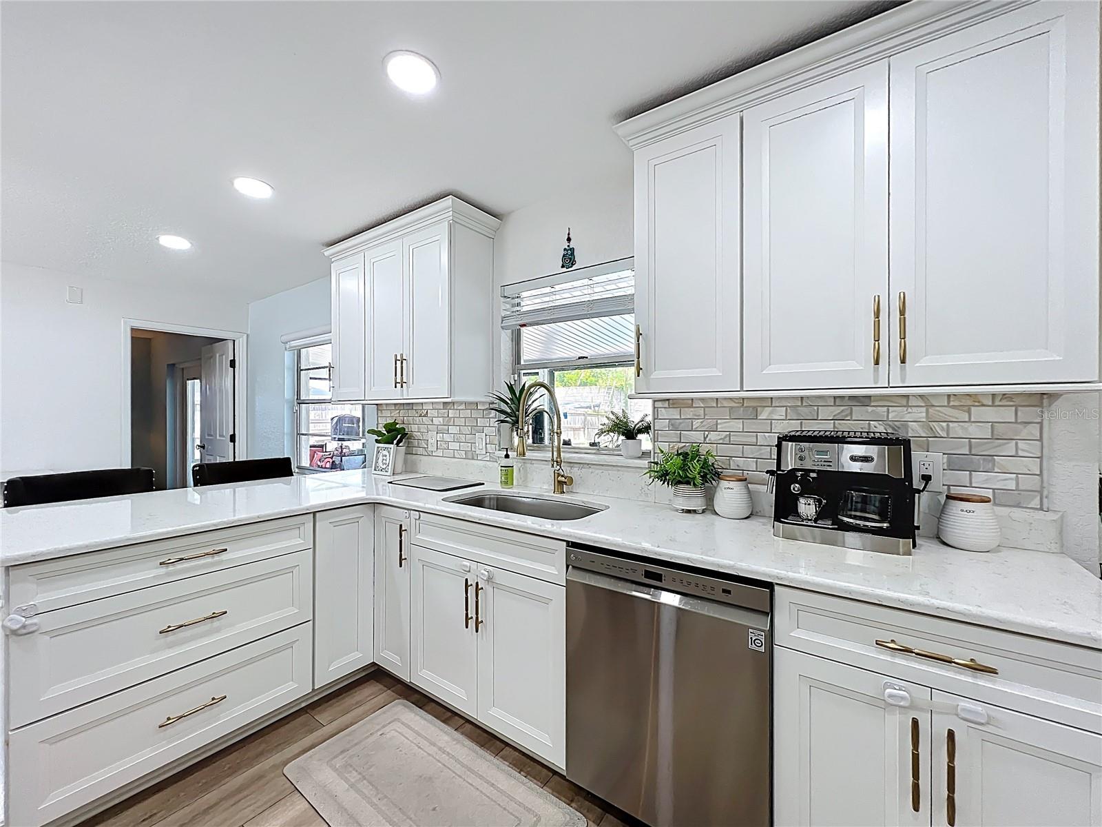 TEALWOOD COVE SECOND ADD - Residential