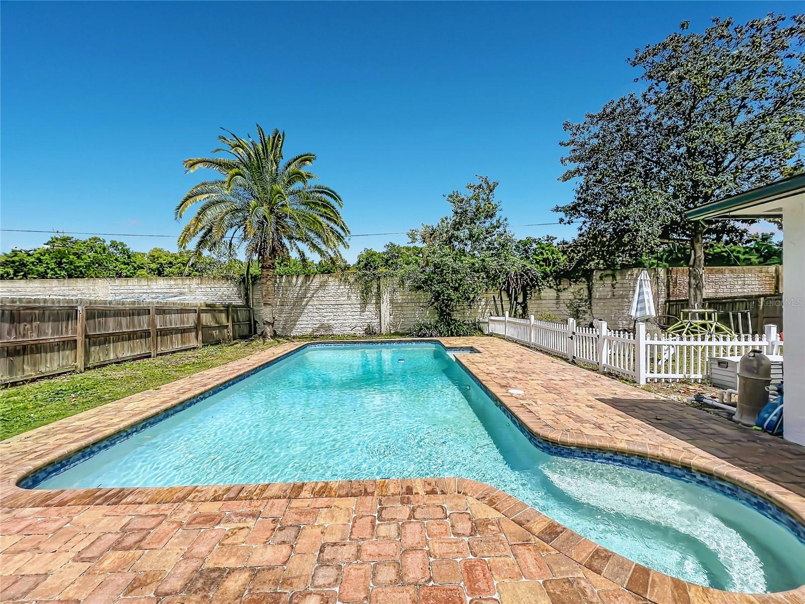 TEALWOOD COVE SECOND ADD - Residential