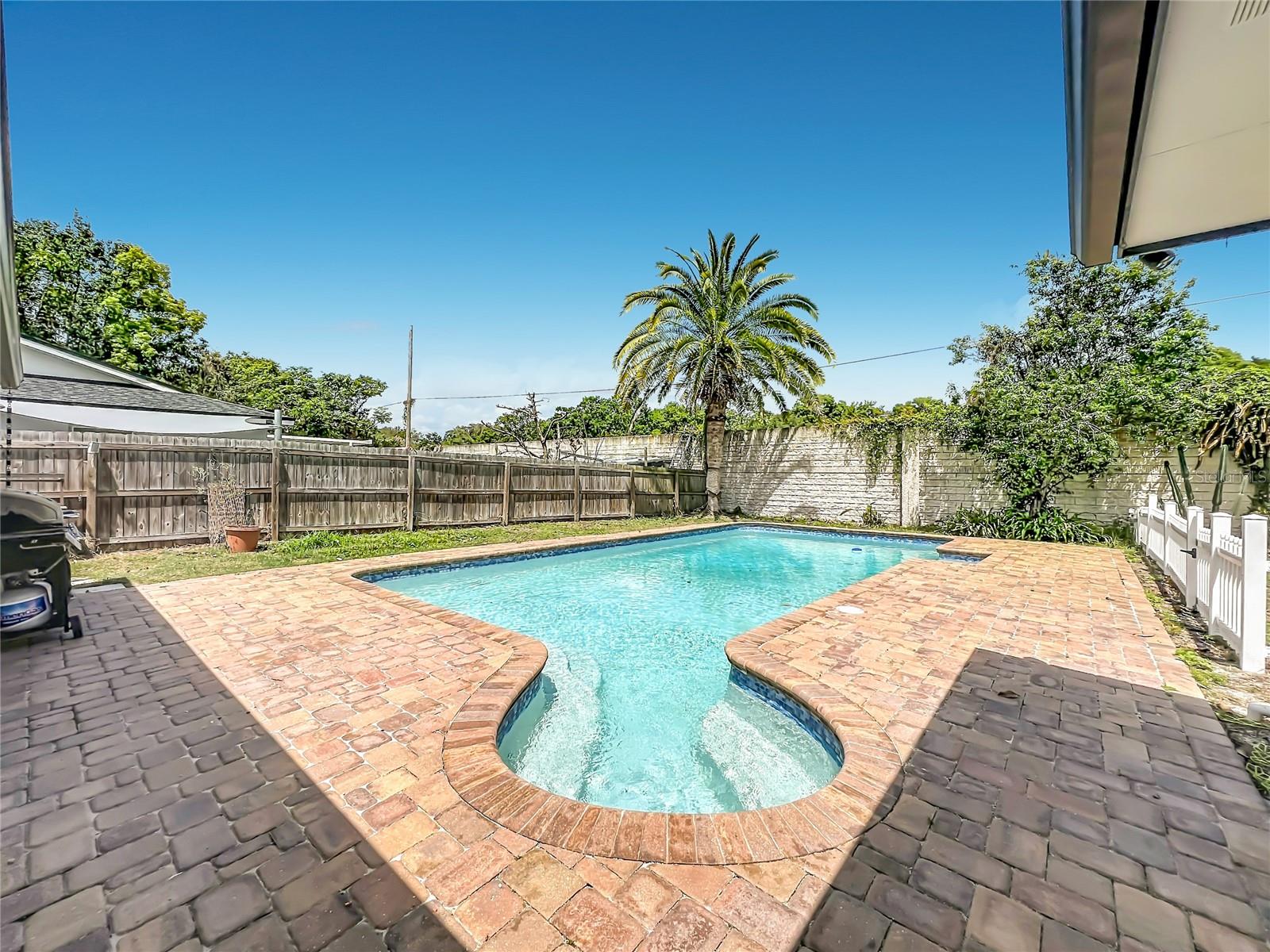 TEALWOOD COVE SECOND ADD - Residential