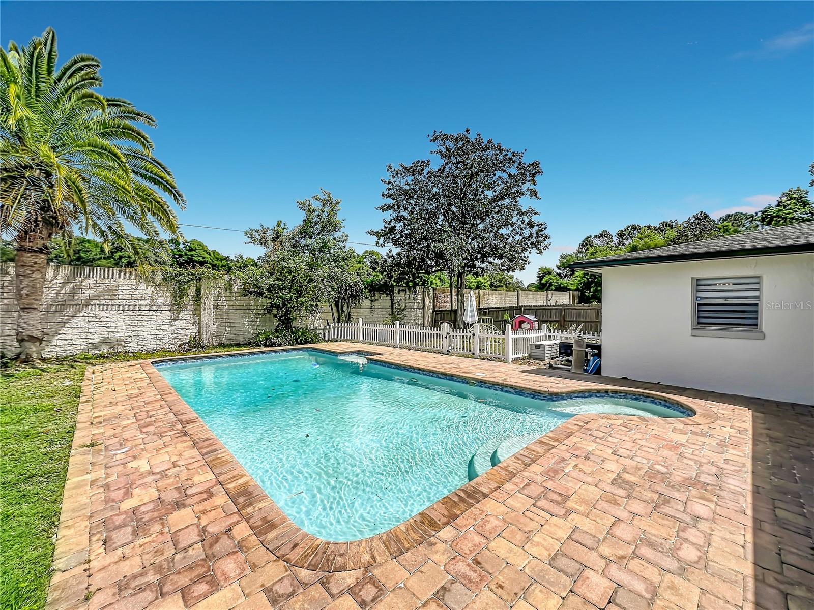 TEALWOOD COVE SECOND ADD - Residential