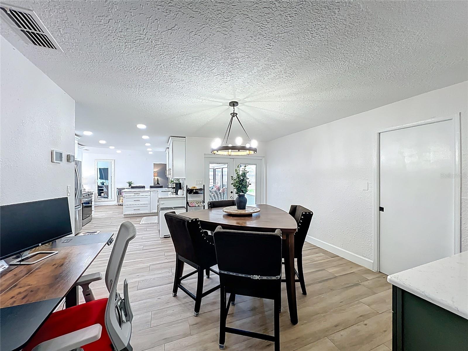 TEALWOOD COVE SECOND ADD - Residential