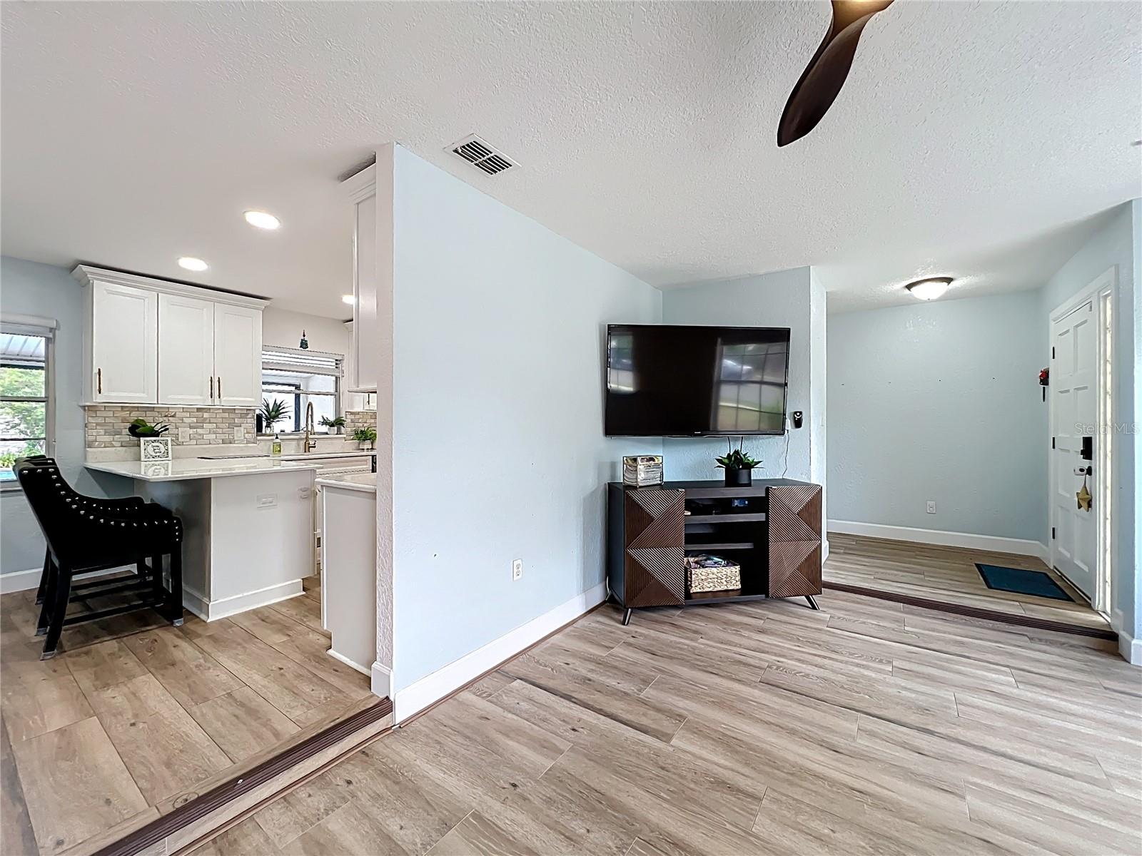 TEALWOOD COVE SECOND ADD - Residential